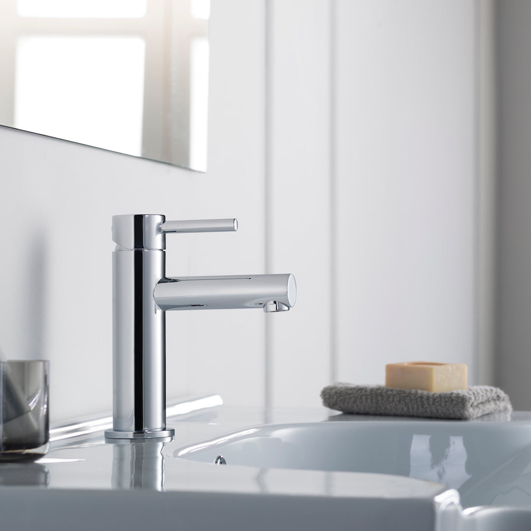 Single Handle Lavatory Faucet – Chrome - F01 116