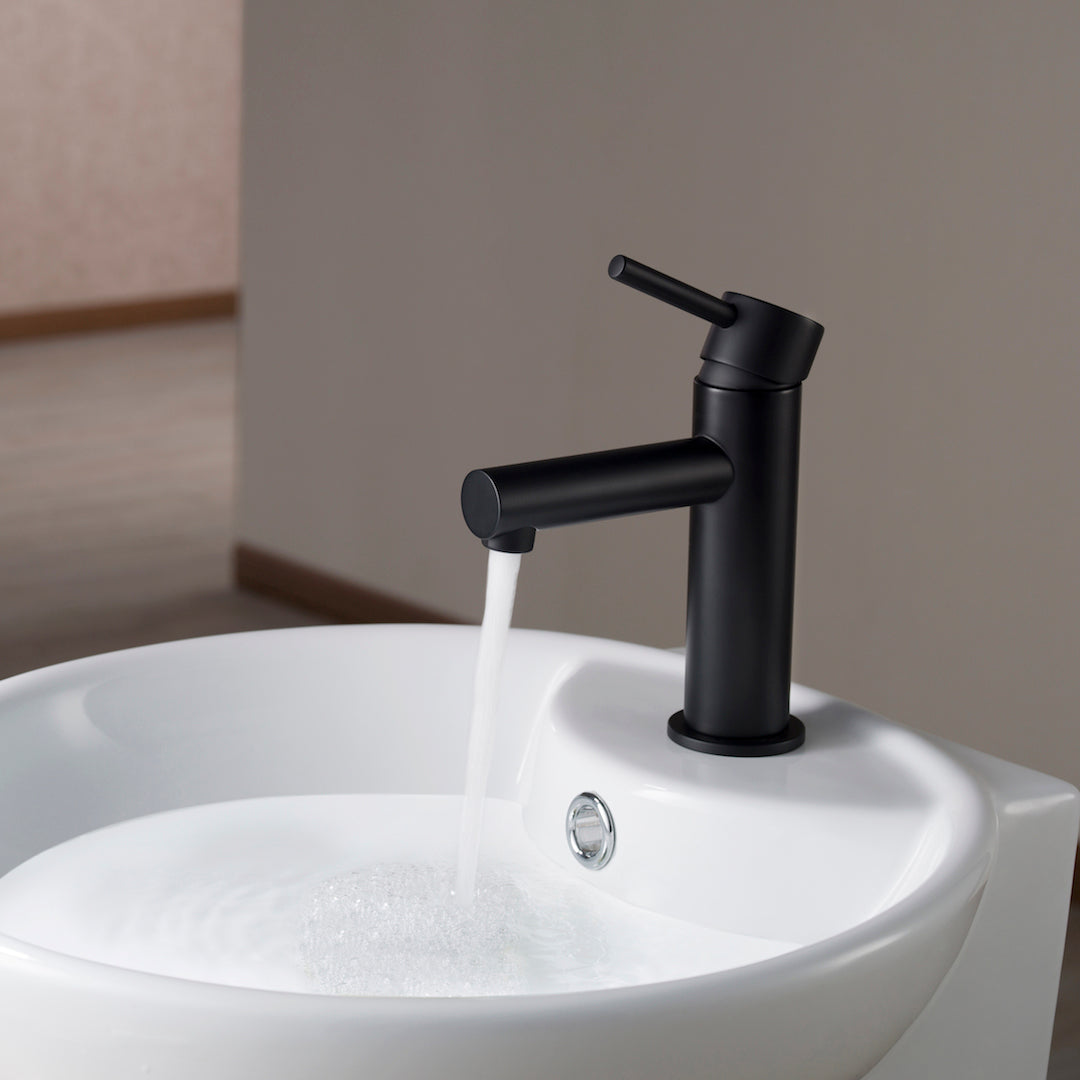 Single Handle Lavatory Faucet – Matte Black - F01 116