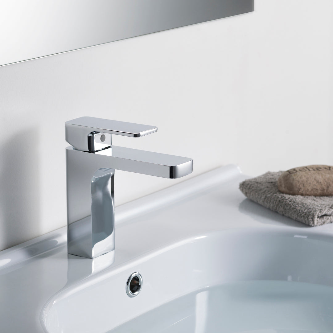 Single Handle Lavatory Faucet – Chrome - F01 118