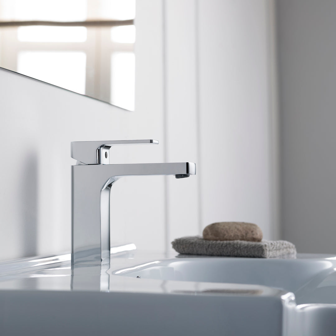 Single Handle Lavatory Faucet – Chrome - F01 118