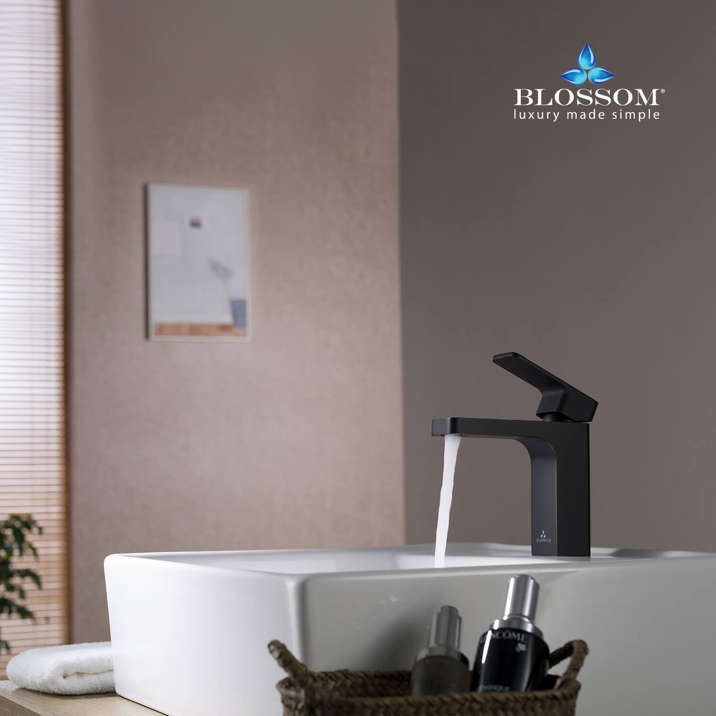 Single Handle Lavatory Faucet – Matte Black - F01 118