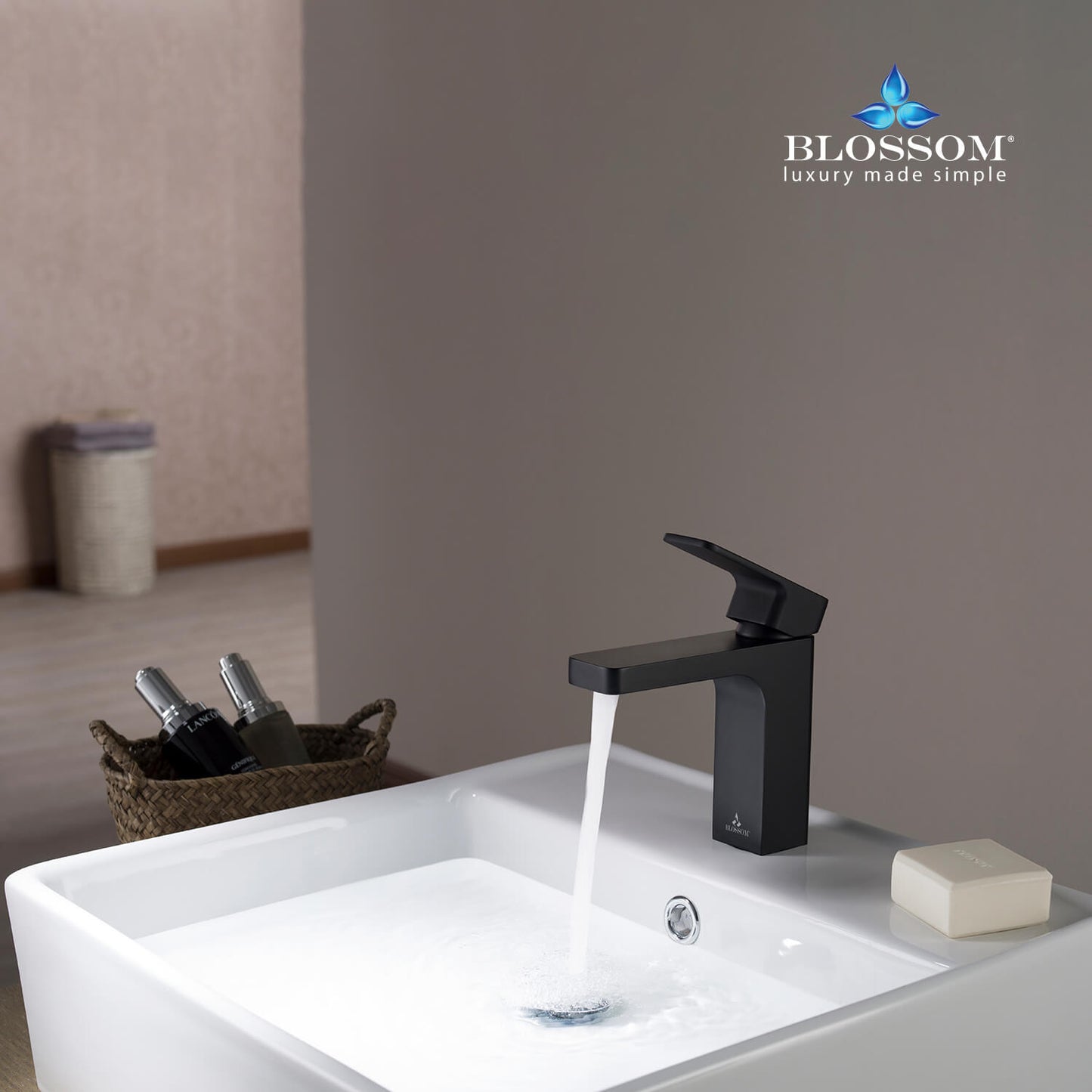 Single Handle Lavatory Faucet – Matte Black - F01 118