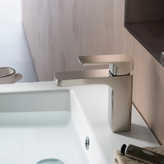 Single Handle Lavatory Faucet – Brush Nickel - F01 118